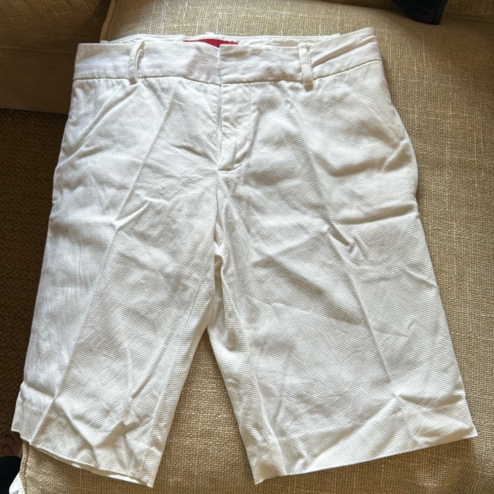 White Bermuda shorts